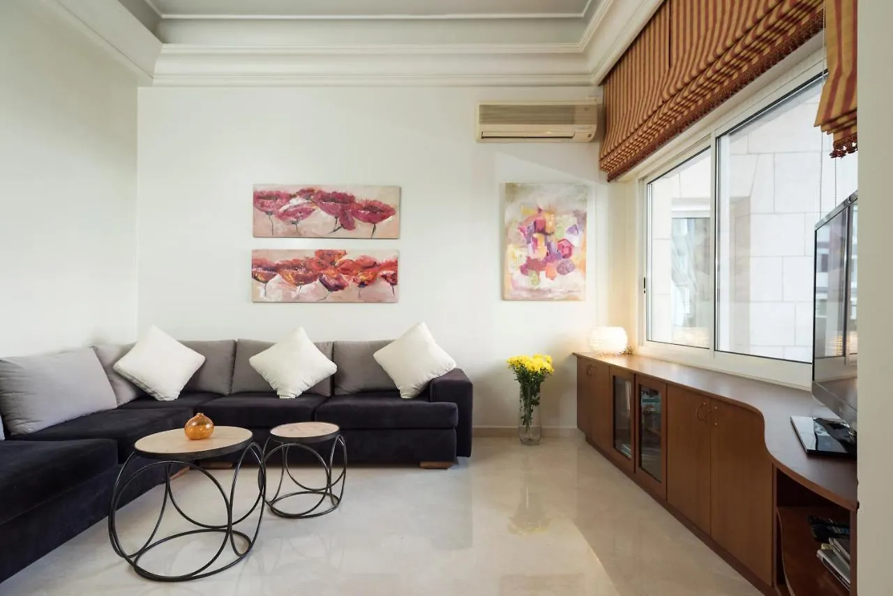 Pasteur 2Bd Spacious Apartment Beirut 0*,  Lebanon